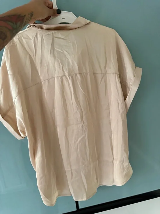 Cupshe Short-Sleeve Button-Down Shirt - Cream Beige - Picture 3 of 4